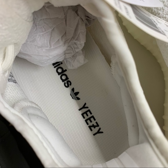 YEEZY BOOST 350 v2 white sneakers — 36.5, NWT - Picture 3 of 7